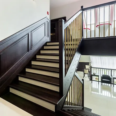 Hotel Krzyski 3*