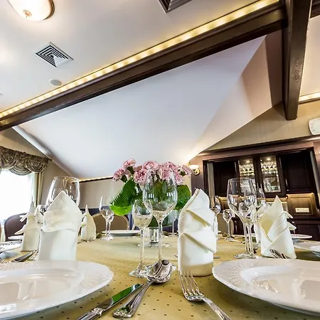Krzyski Hotel 3*