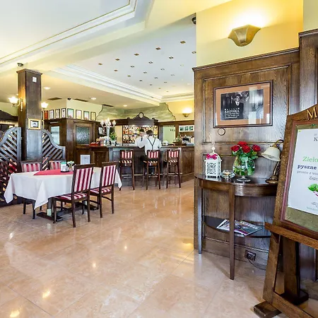 Krzyski Hotel 3*