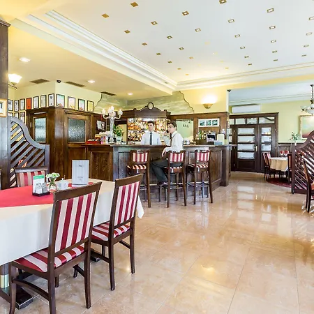 Krzyski Hotel