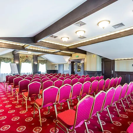 Hotel Krzyski 3*