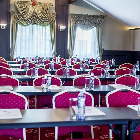 Krzyski Hotel 3*