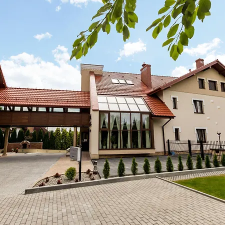 Krzyski Hotel 3*