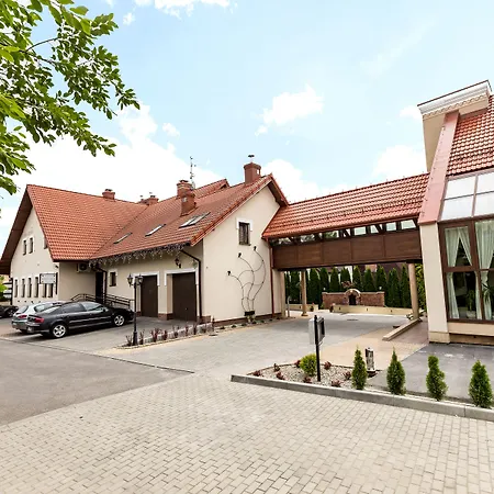Hotel Krzyski 3*