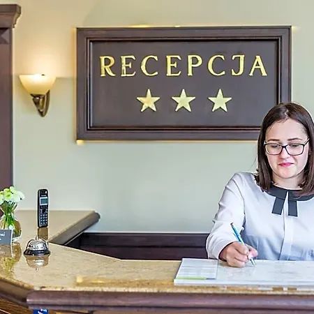 Krzyski Hotel 3*